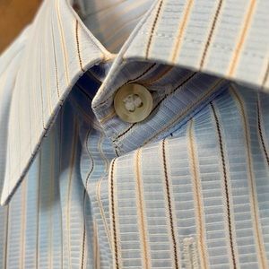 Custom made by Davelle Clothiers of VA. Mint.